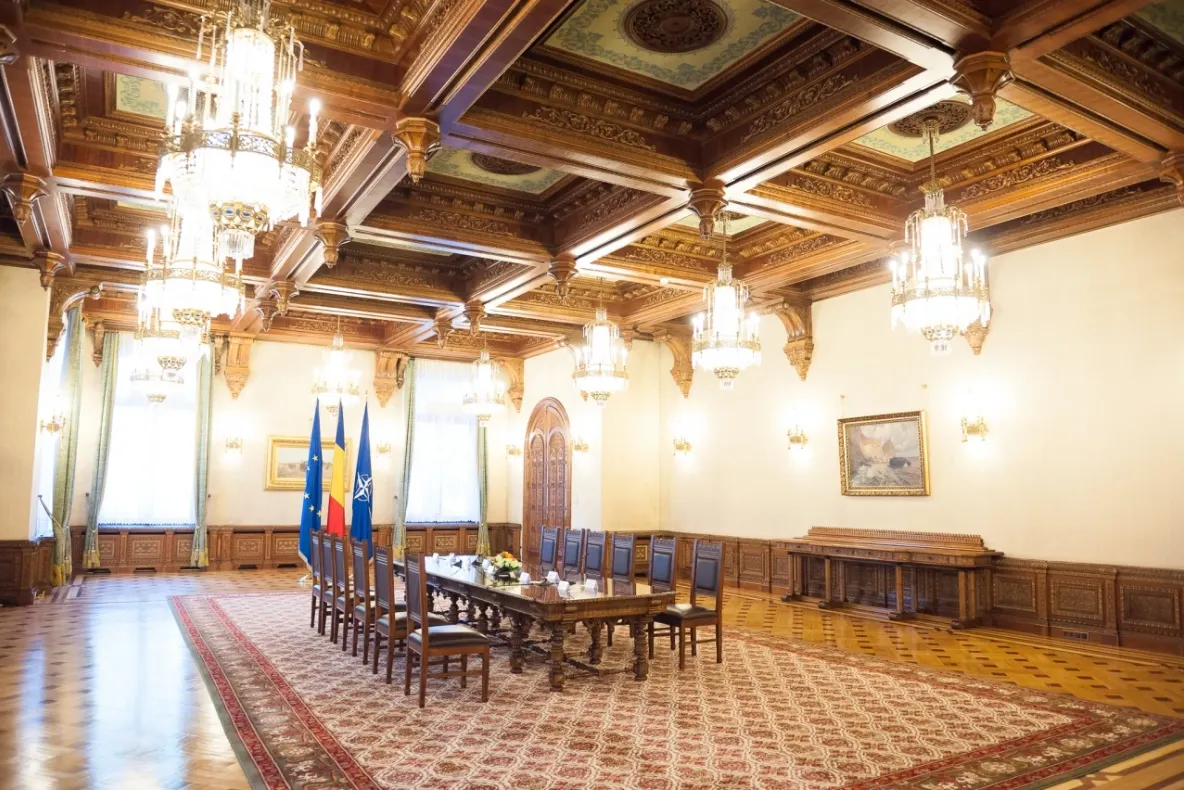 Întâlnire tehnică la Cotroceni pe Legea salarizării, la ora 14.00: la discuții a rămas aceeași fomă a legii - SURSE