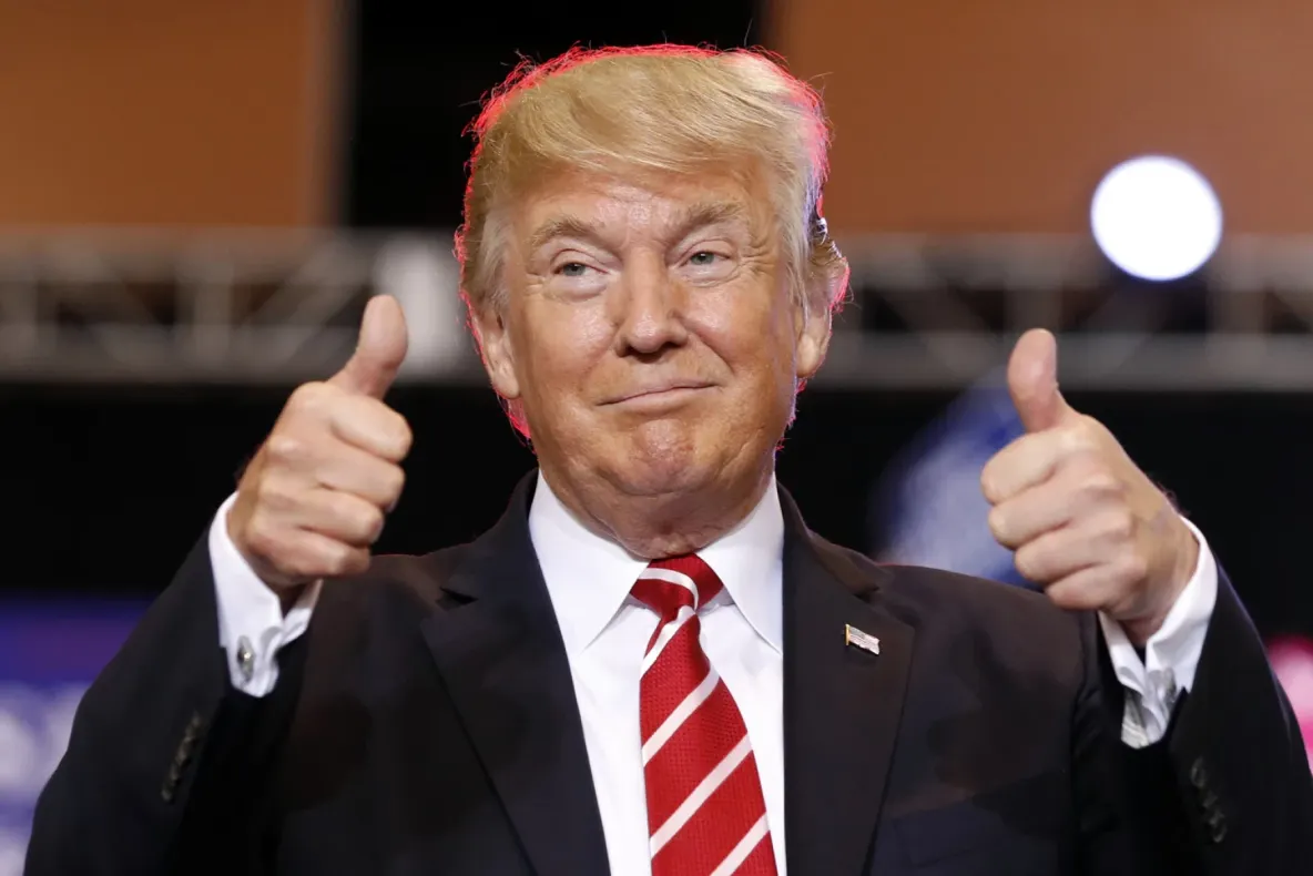 Trump s-a răzgândit. Ce propune acum în locul taxei de 20% pentru tranzitul prin Strâmtoarea Ormuz