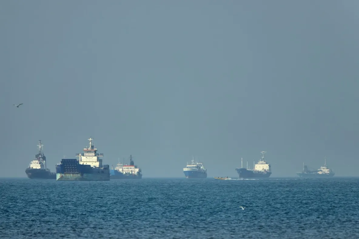 Exporturile de petrol ale ţările Golfului Persic au crescut semnificativ, dar rămân mult sub nivelul de dinainte de război