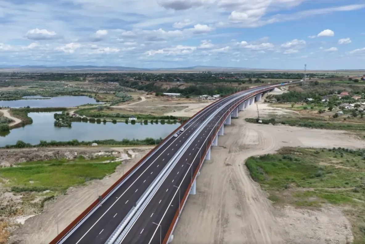 Veste bună pentru șoferi și transportatori. Se deschid încă 47 de kilometri din Autostrada A7 | VIDEO