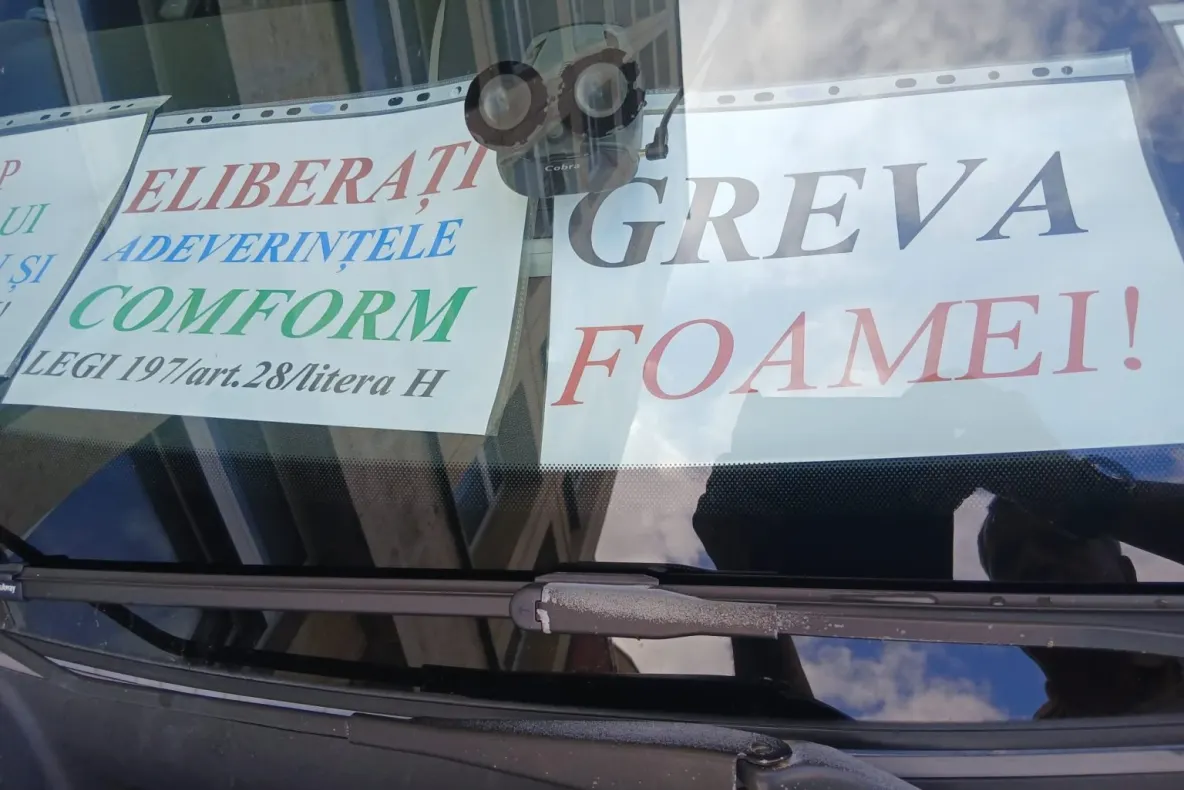Greva foamei în fața CE Oltenia. Un miner acuză autoritățile că au blocat pensionările în condiții speciale