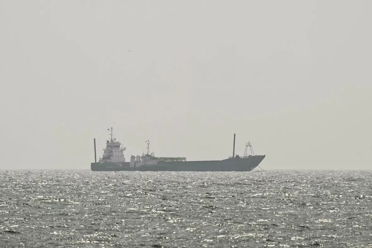 Harta „clandestină” a țițeiului: Strategia prin care statele din Golf își continuă exporturile, deși Iranul atacă în Ormuz
