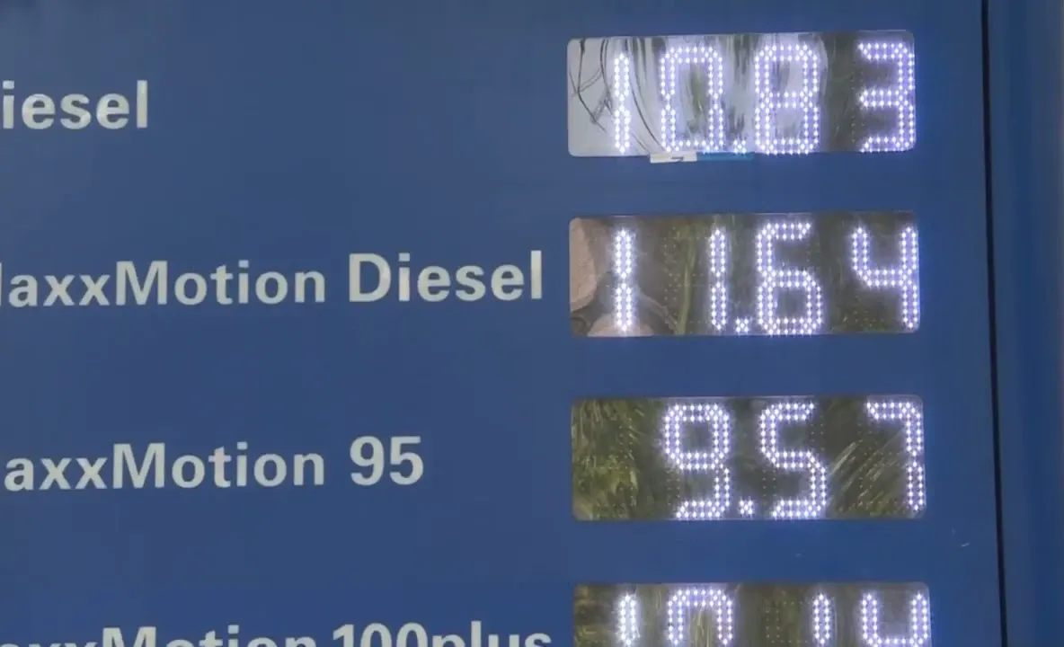 România se apropie de 11 lei/l la motorină. Scenariile care pot duce prețul spre 14 lei
