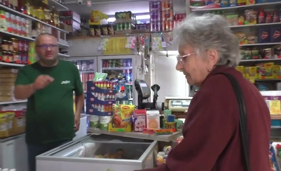 Lovitură pentru consumatori: alimentele de bază s-ar putea scumpi din nou după introducerea TollRo. Ce produse vor costa mai mult