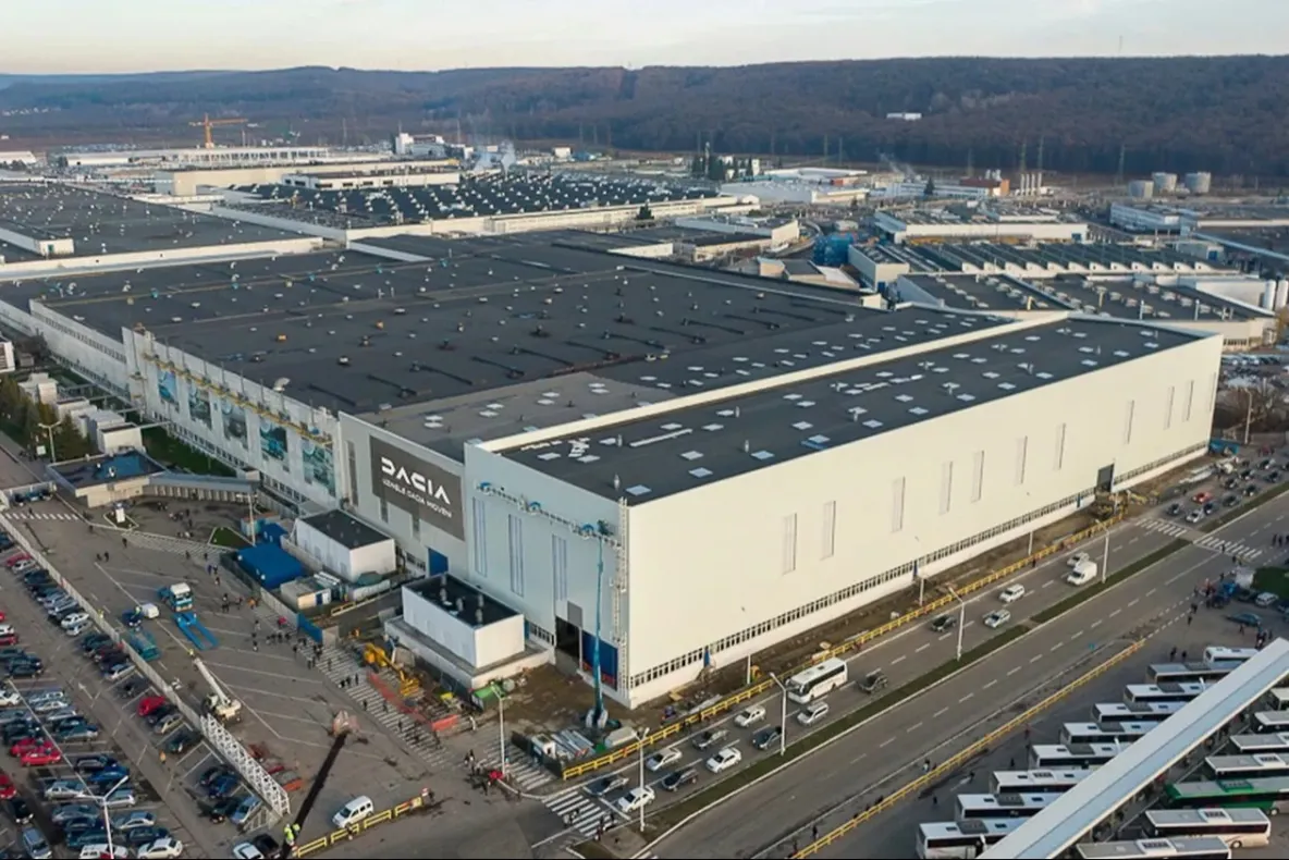 Dacia oprește temporar producția la Mioveni. Angajații vor sta acasă două zile în octombrie
