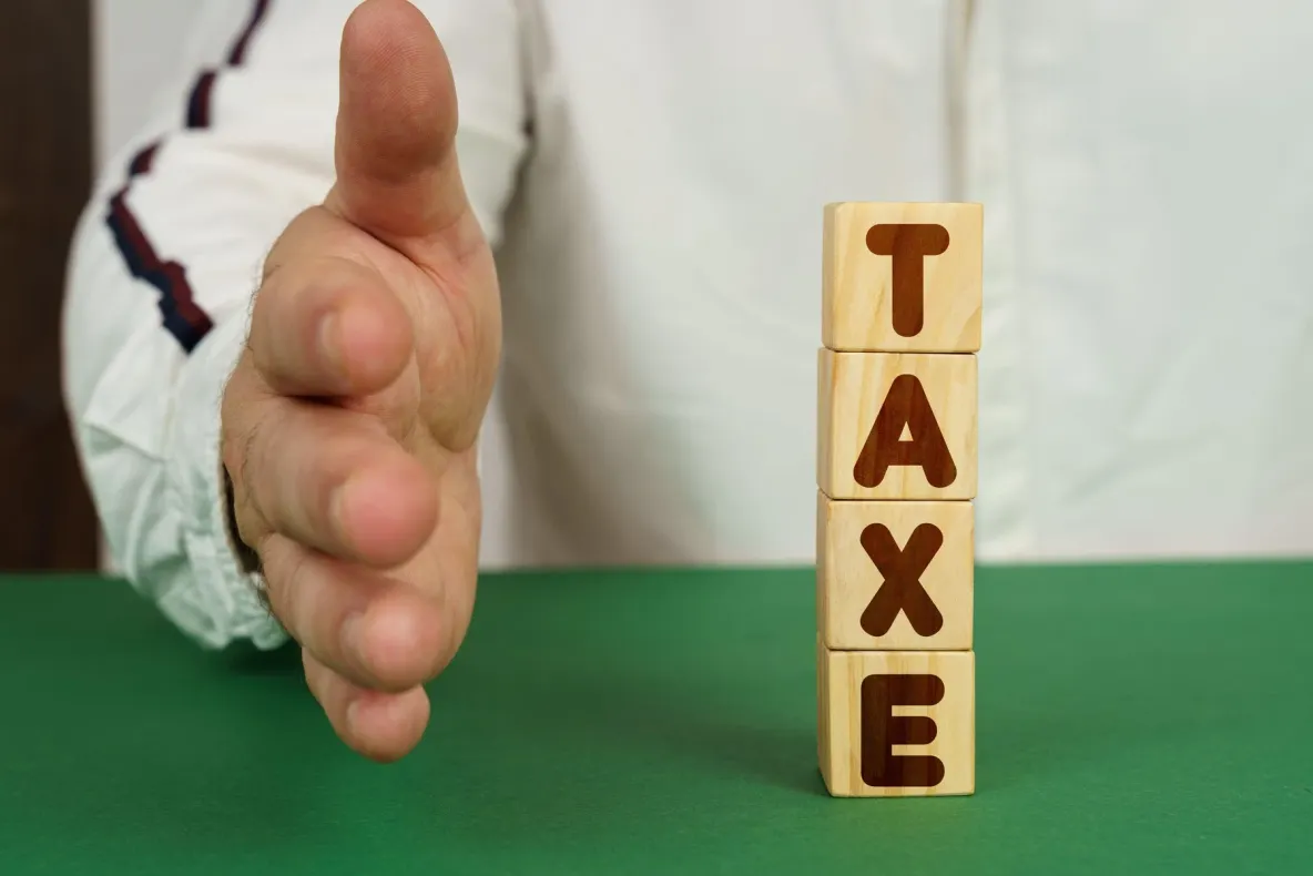 Taxele locale în 2027: ce se întâmplă cu impozitele pe locuințe și terenuri