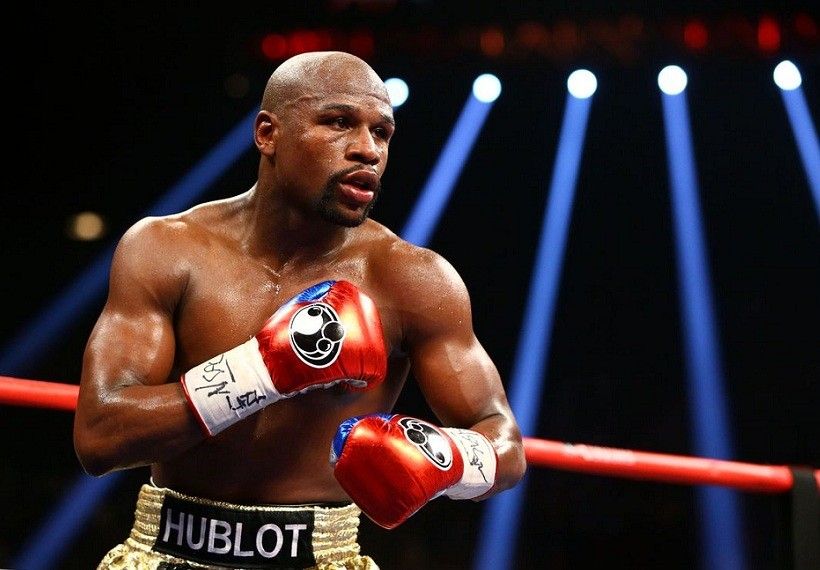 Nu a primit niciodată o lovitură atât de puternică. Cine l-a făcut KO pe Floyd Mayweather