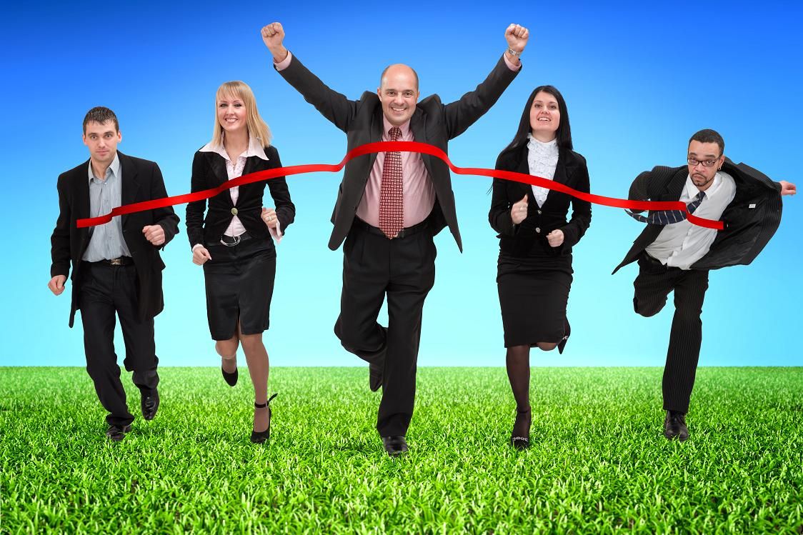 Experții confirmă. Persoanele de peste 40 de ani ar trebui să lucreze doar trei zile pe săptămână