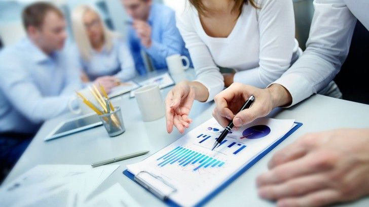 Românii se tem de joburile temporare. De ce suntem ultimii din UE