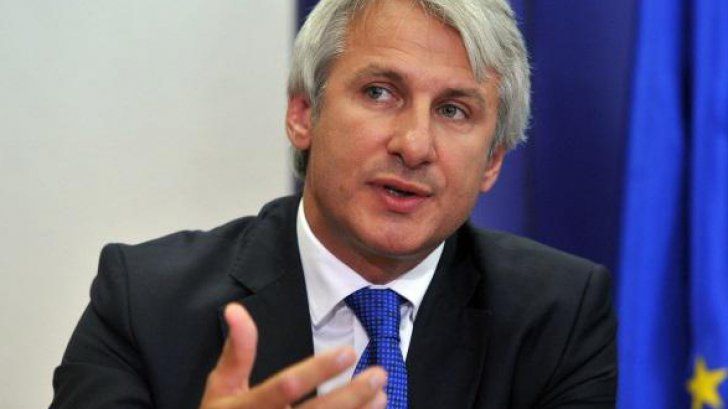 REVISTA PRESEI - ANAF a sistat afişarea datoriilor companiilor, în pragul amnistiei fiscale marca Teodorovici