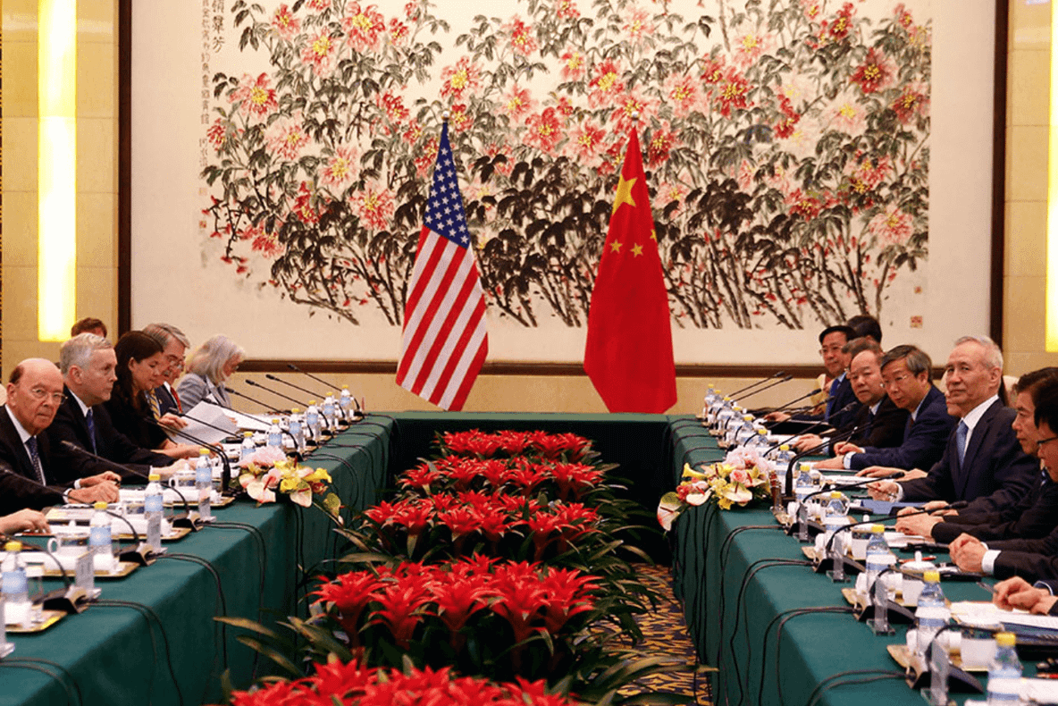 SUA și China se tem de un război comercial și încearcă să reia negocierile