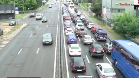 Turismul (INS): Crește numărul turiștilor străini, dar mult mai mulți români pleacă în vacanțe afară