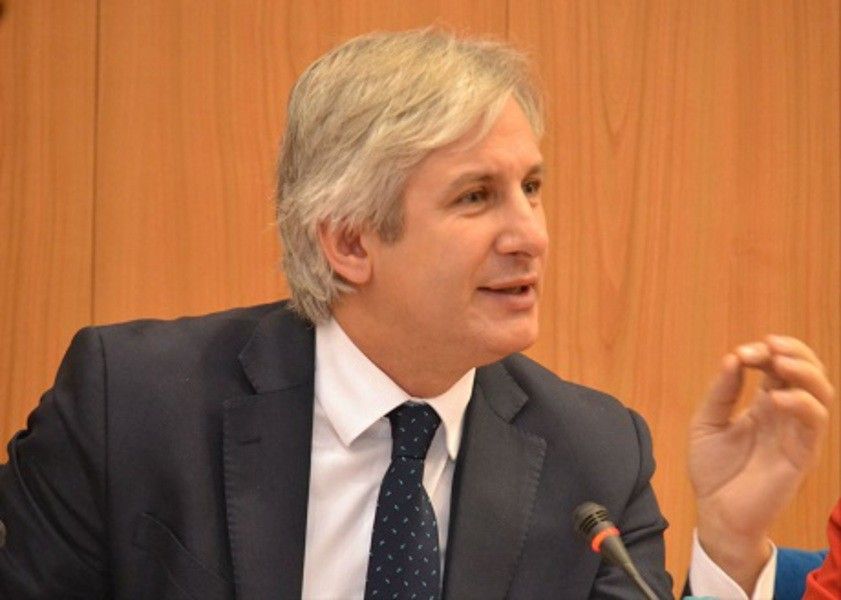 Teodorovici și nostalgia ceaușistă: ”Plafonarea prețului gazelor, măsură comunistă, dar necesară”