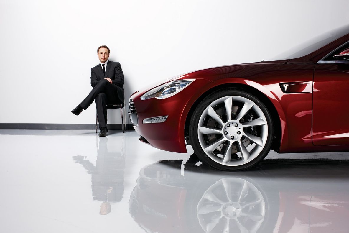 Tesla, companie publică sau privată? (analiză de Cătălin Chivu)