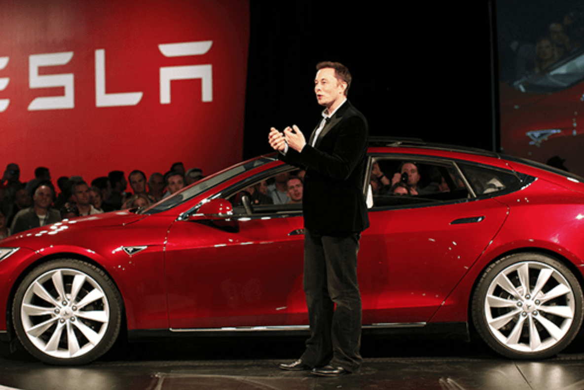 Cronologie: Evenimentele principale din istoria Tesla de la listare și până în prezent