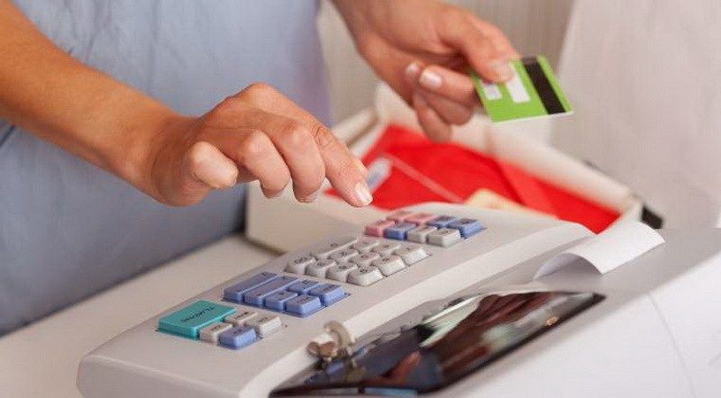 MF vrea să suspende amenzile pentru neconectarea caselor de marcat la sistemul informatic al ANAF