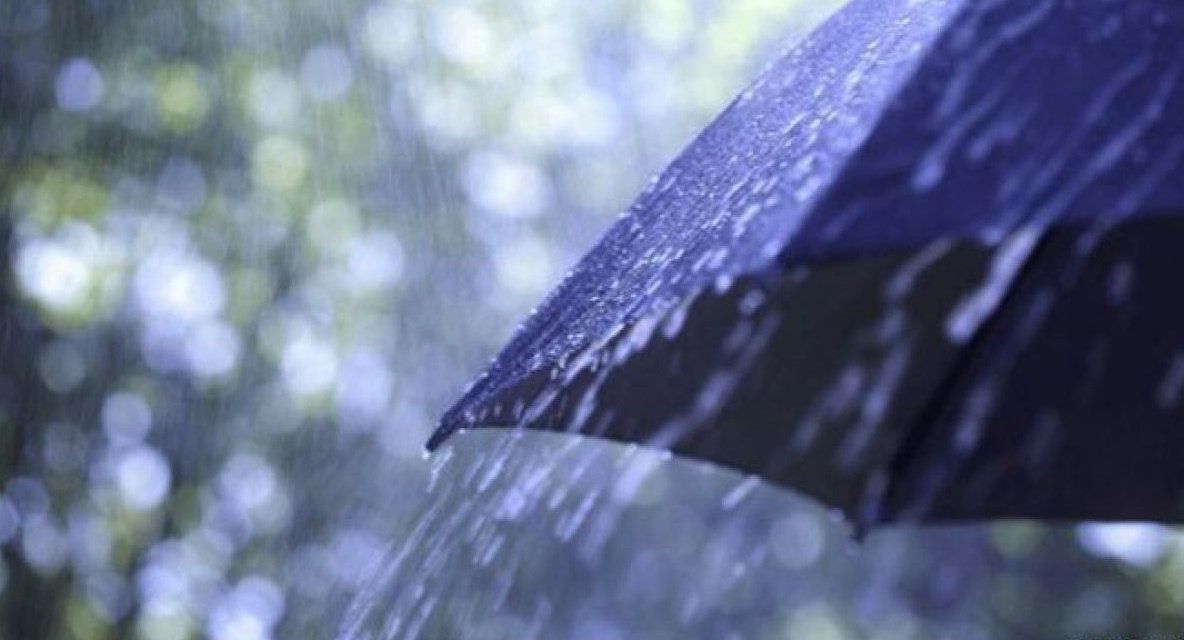 ANM avertizează: Vijelii și averse torențiale, până duminică seara