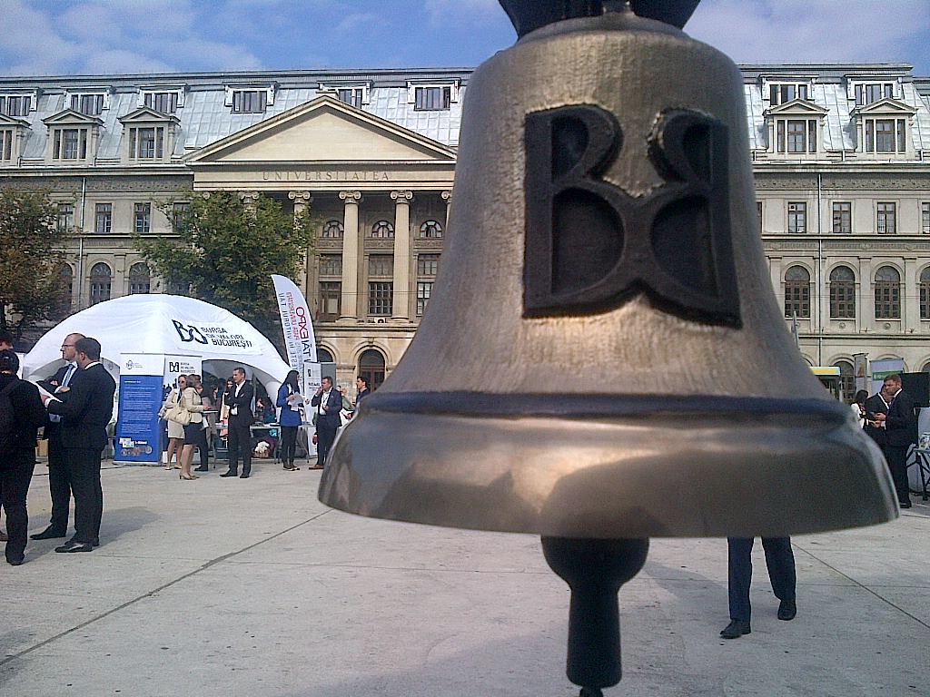 Bursa a deschis în creştere şedinţa de tranzacţionare de joi