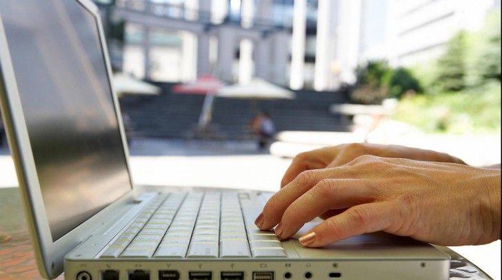 Neclaritățile noii legi a drepturilor de autor atrag huiduielile utilizatorilor