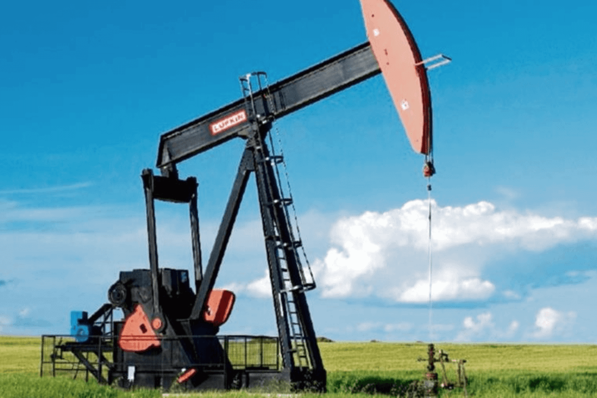 O nouă intervenție a lui Trump în piața petrolului. Prețul scade