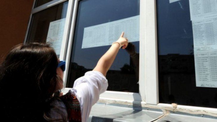 Un profesor de liceu din România are cu patru elevi mai puțin decât unul din Finlanda