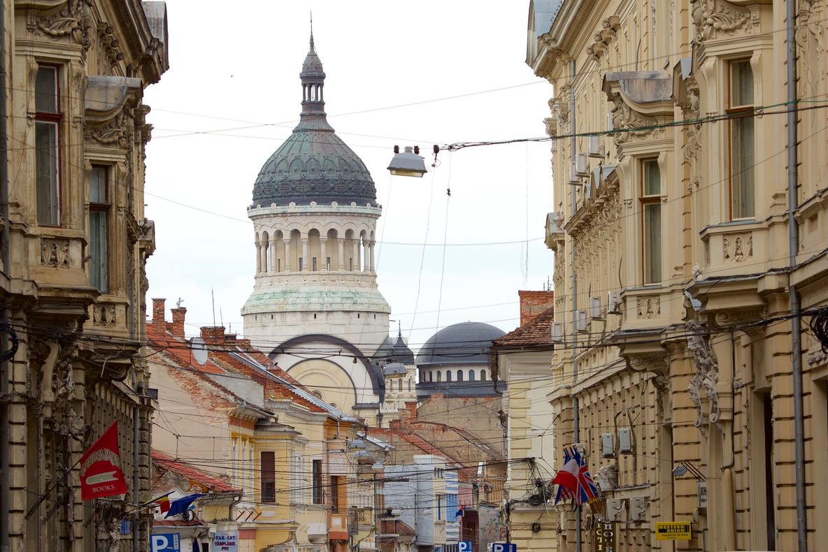 Cluj Napoca vs. București. Care este orașul mai atractiv pentru business, angajați și studenți