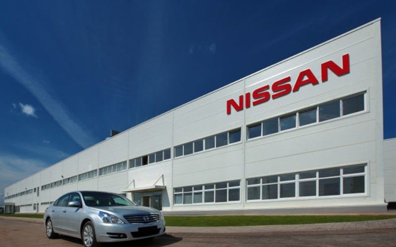 Nissan disponibilizează peste 10.000 de oameni