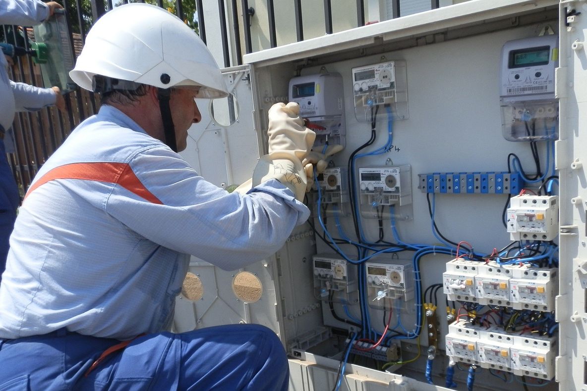 PPC Energie anunță schimbări importante în facturarea clienților. Consumul dintre orele 11:00 și 14:59 va fi mult mai ieftin