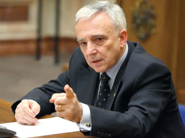 Cu ce provocări se confruntă România în 2019, potrivit lui Mugur Isărescu