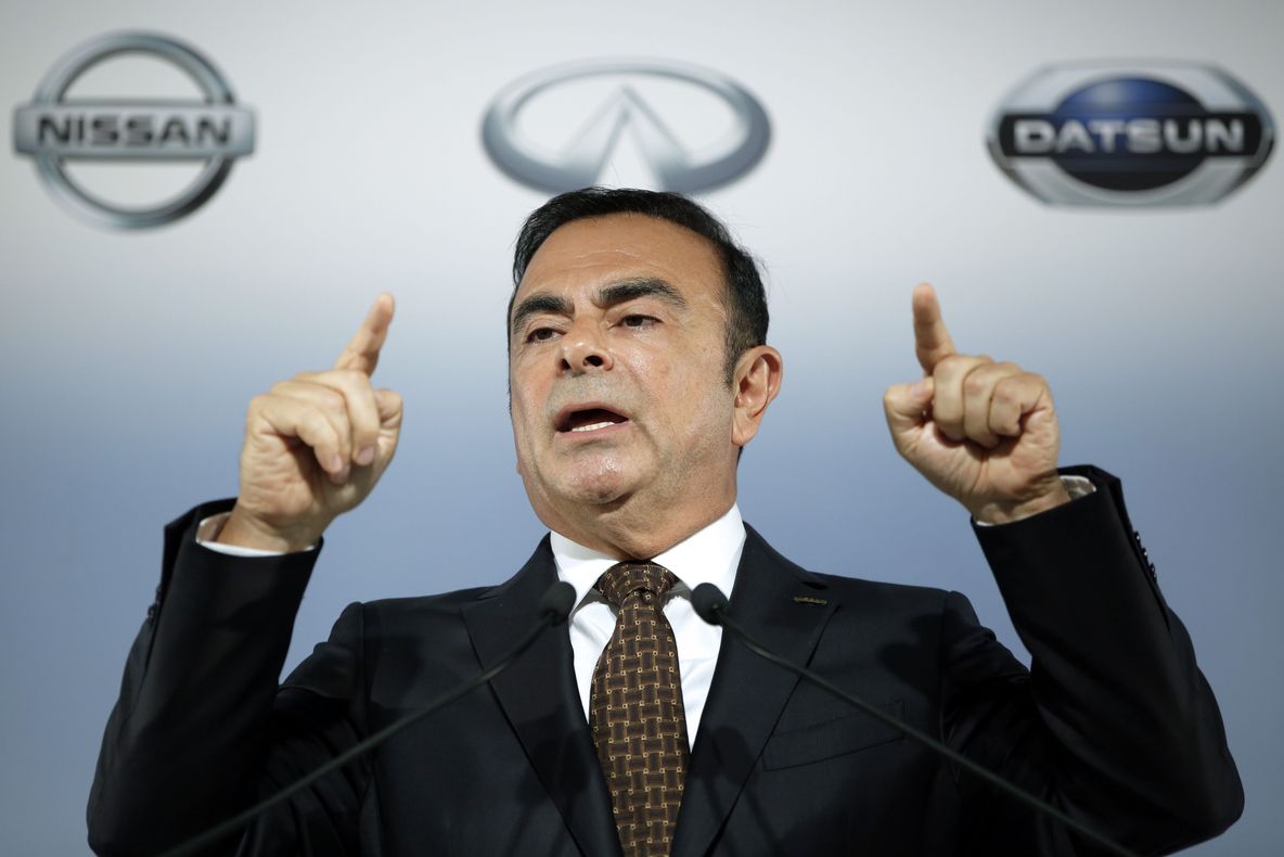 Locul lăsat de Carlos Ghosn va fi ocupat de 4 oameni