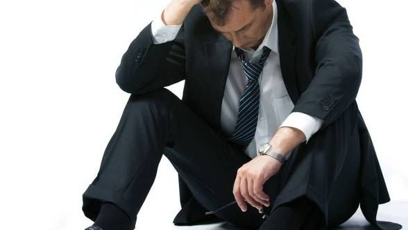 Leul a atins un nou minim istoric în faţa euro: 4,6764