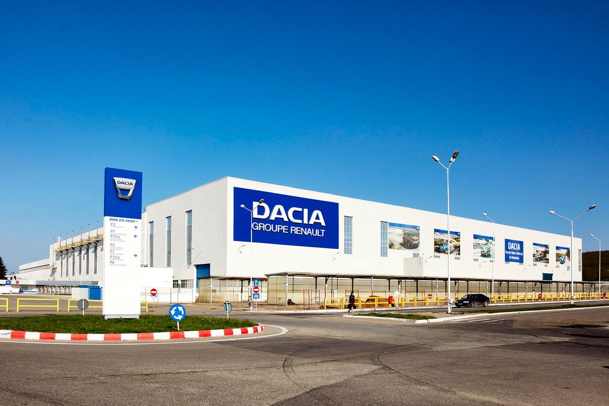 Dacia oprește șapte zile producția la Mioveni, din cauza crizei semiconductorilor