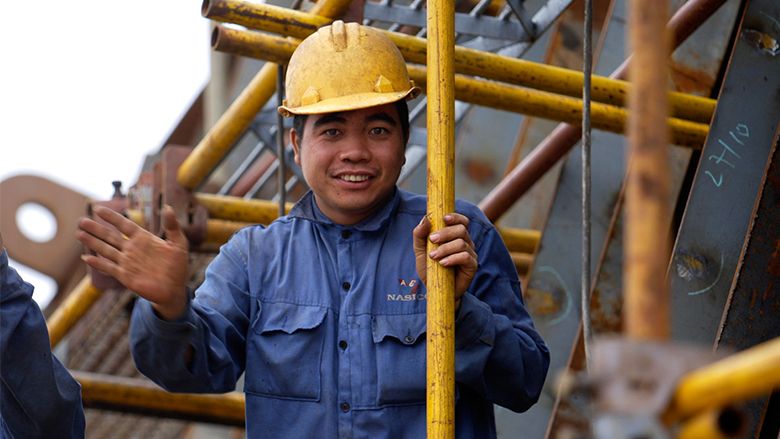 "Invazia" muncitorilor străini din România