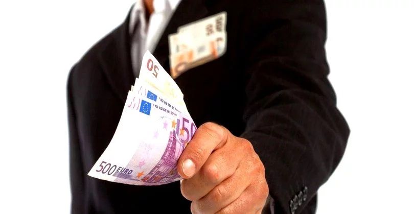 Ultimele negocieri pe OUG 114, scumpirile fură startul