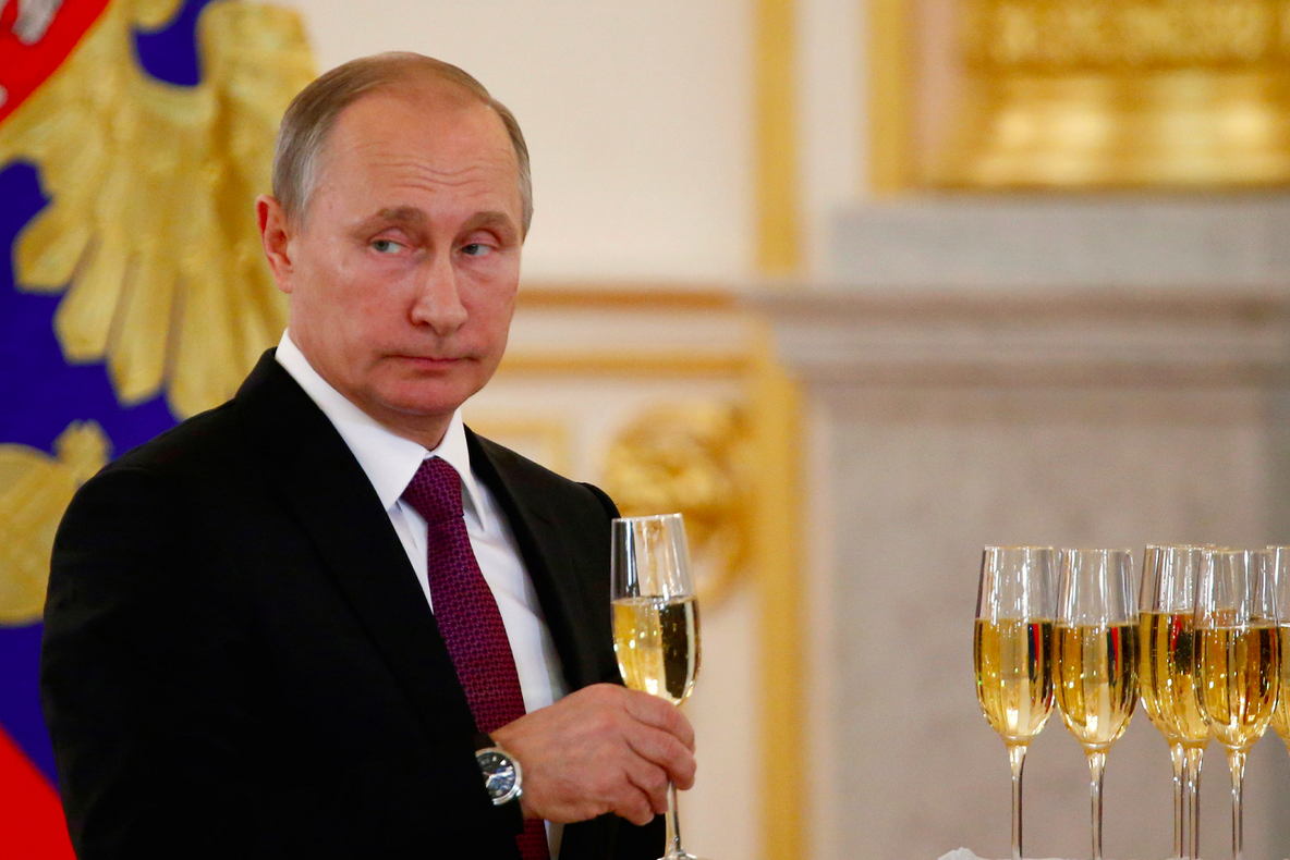 Presa străină: România se adâncește în "scandalul băncii sovietice", calul troian al lui Putin