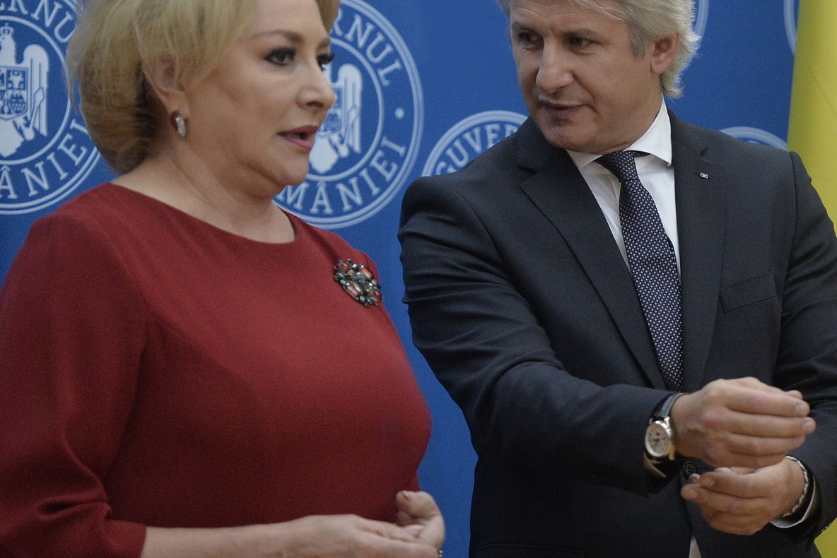 Eugen Teodorovici îi anunţă pe români ca pot plăti ratele în funcţie de "noul ROBOR"