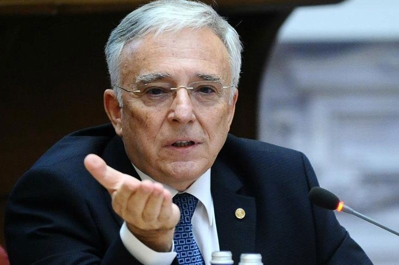 Isărescu ironizează indicele introdus de Guvern: Ar putea fi mai mare ca ROBOR