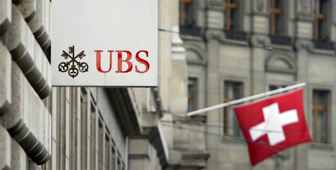 Bănci amendate cu 90 milioane de dolari pentru manipularea pieţei valutare