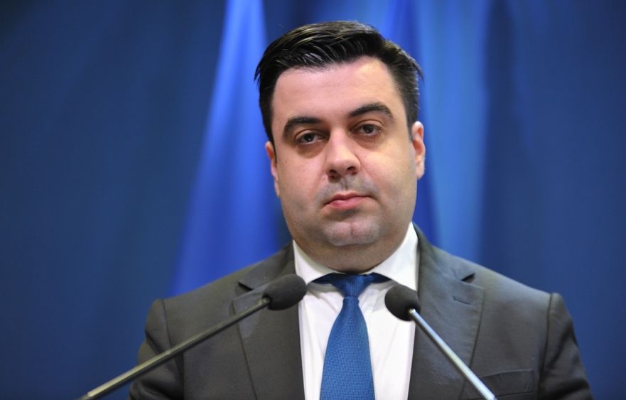 Ministrul Transporturilor a redus la jumătate speranța km. de autostradă pentru 2019