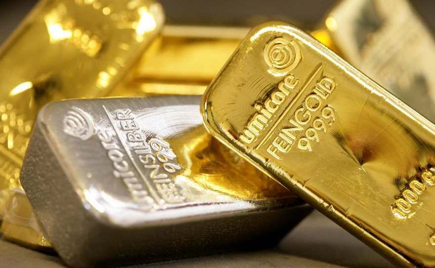 Prețul aurului a depăşit joi pragul psihologic de 1.500 dolari o uncie