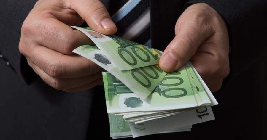 Ministerul de Finanțe ia cu împrumut încă 4 miliarde lei de la bănci