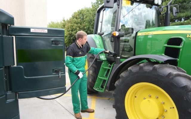 Mai mulți bani pentru reducerea accizei la motorina folosită în agricultură