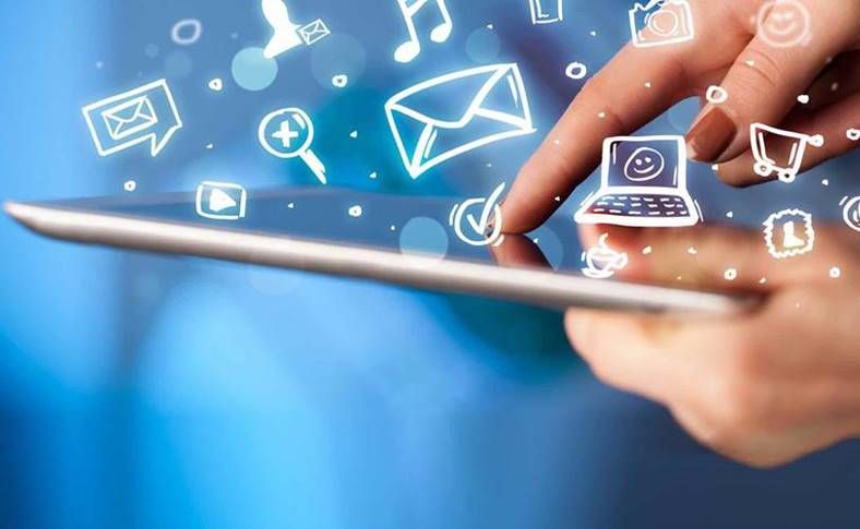 Românii dau cei mai mulți bani pe telefoane și abonamente mobile din UE