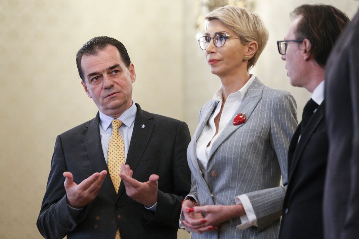 Orban mută proiectele strategice, de la Prognoză, la ministere