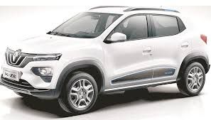 Nori negri se îndreaptă spre Pitești