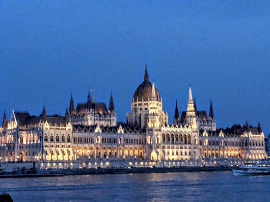 Dispute în Cehia, după votarea "celei mai mari reduceri de taxe din istorie"