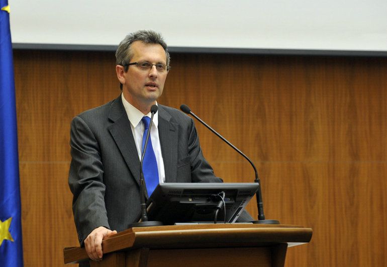 Valentin Lazea pune tunurile pe politicieni. Care sunt cele patru reguli pe care aceștia nu le-au respectat, iar bugetul e plin de găuri