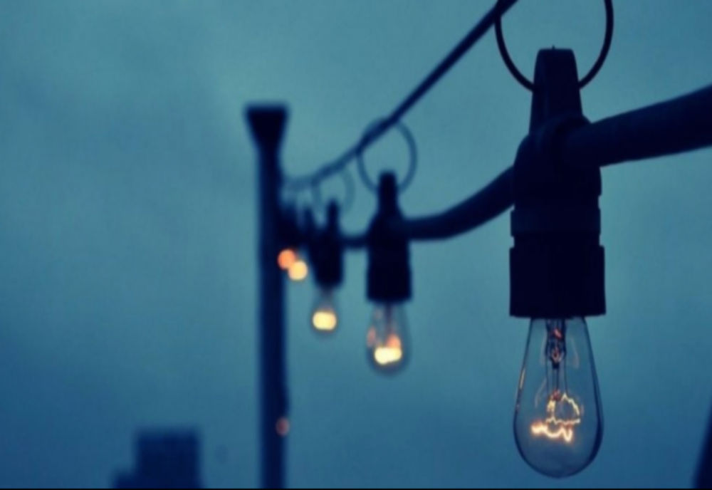 Se întrerupe curentul electric în 4 județe, inclusiv în București, între 1 și 4 aprilie. Vezi LISTA și ORELE planificate