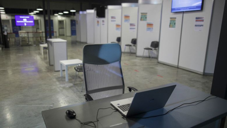 Adoptarea unor hotărâri importante pentru a doua etapă a vaccinării, amânată. Mărul discordiei, finanțarea centrelor de vaccinare