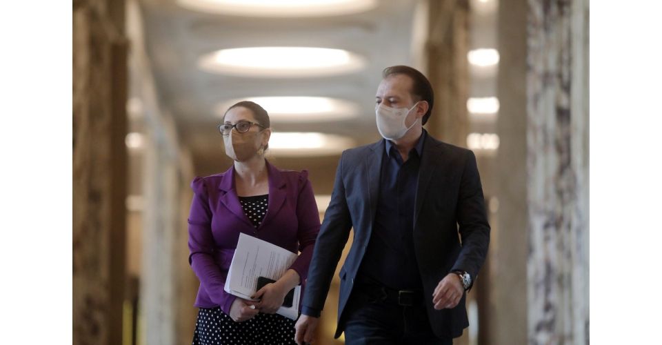 Florin Cîțu, surprins de majorarea cheltuielilor cu salariile bugetare. Nu știu, legal n-ar fi  normal